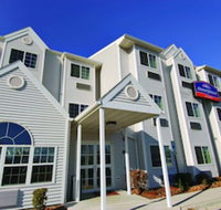 Howard Johnson Hotel & Suites by Wyndham Elk Grove Village - Accommodation Los Angeles