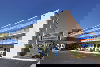 Howard Johnson by Wyndham Staunton