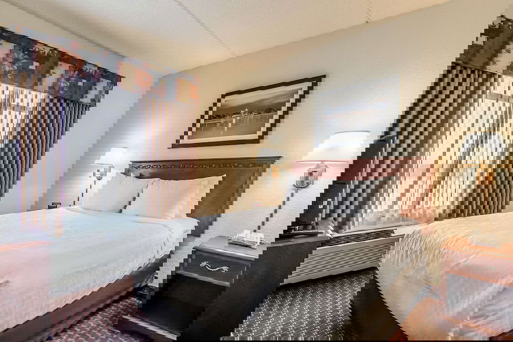 Clarion Suites At The Alliant Energy Center - thumb 5