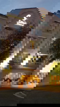 Comfort Inn  Suites Tempe Phoenix Sky Harbor Airport