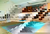 Holyoke Ma Accommodation Los Angeles