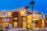 Days Inn  Suites by Wyndham Tucson/Marana
