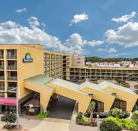 Days Inn by Wyndham Virginia Beach At The Beach - Accommodation Los Angeles