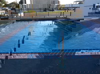 Budget Inn And Suites