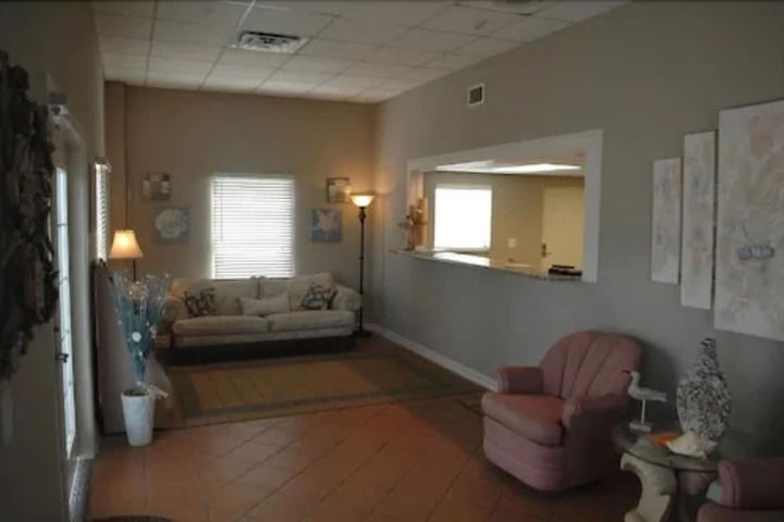 Travelodge By Wyndham Venice - thumb 3