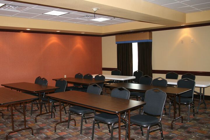 Holiday Inn Express And Suites George West, An IHG Hotel - thumb 6