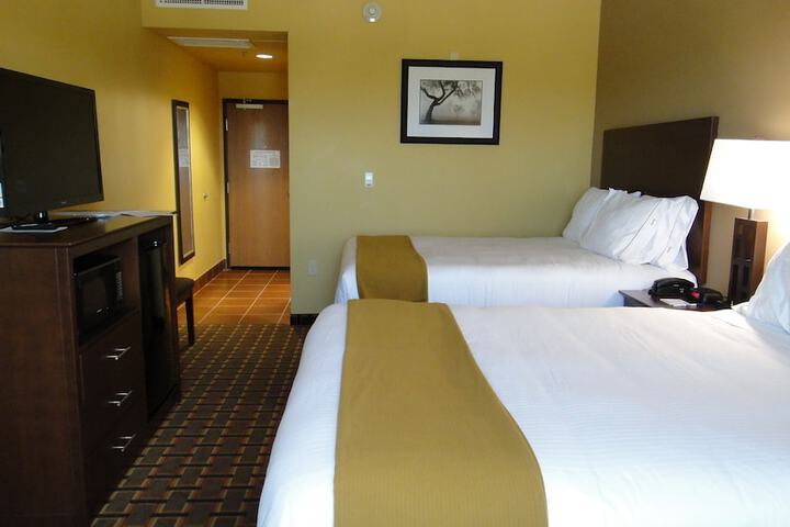 Holiday Inn Express And Suites George West, An IHG Hotel - thumb 3