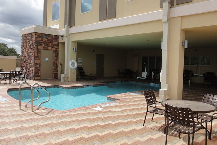 Holiday Inn Express And Suites George West, An IHG Hotel - thumb 1