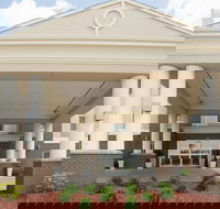 Holiday Inn Express Hotel  Suites Albert Lea - I-35 an IHG Hotel - Accommodation Los Angeles