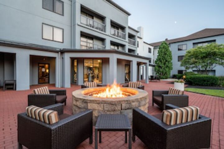 Courtyard By Marriott Columbus Airport - thumb 0