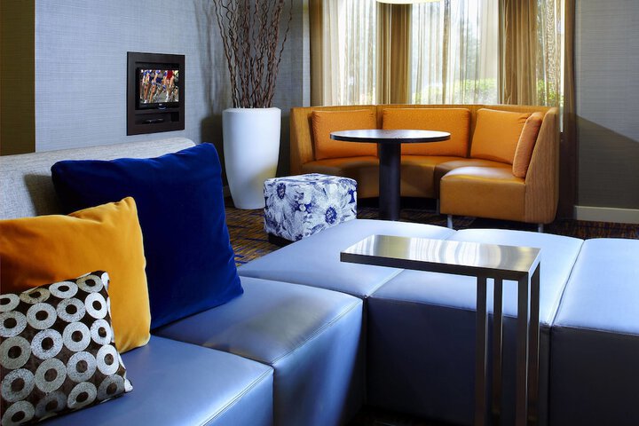 Courtyard By Marriott Columbus Airport - thumb 7