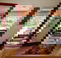 Volcano Forest Inn - Accommodation Los Angeles