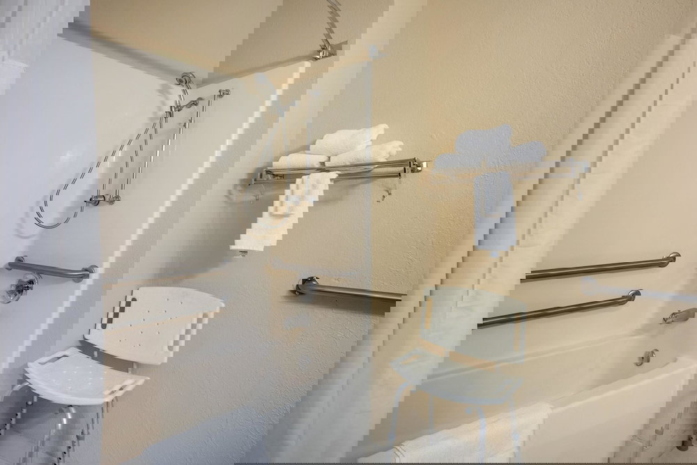 Quality Inn - thumb 5