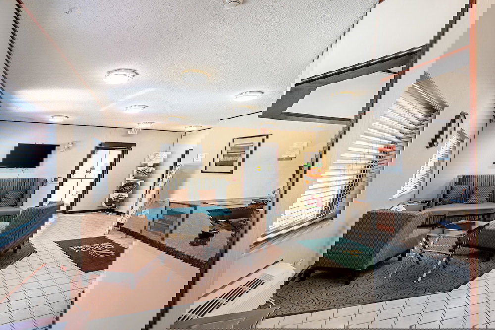 Quality Inn - thumb 1