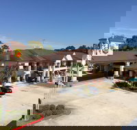 Super 8 by Wyndham Humble/Fm 1960/Hwy 59 - Accommodation Los Angeles