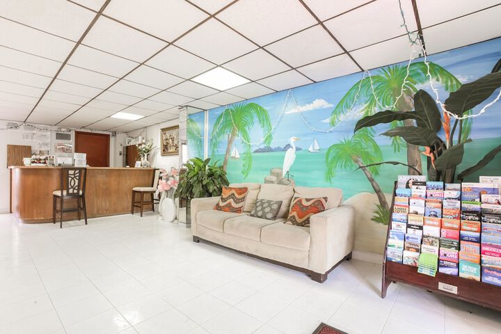 Camelot Waterfront Inn - thumb 3