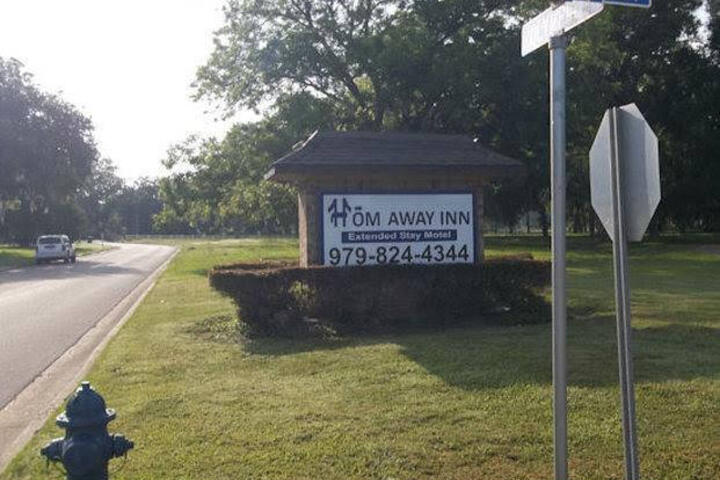 Hom Away Inn & Resort - thumb 4