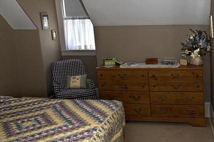 Hawthorn - A Bed & Breakfast - thumb 3