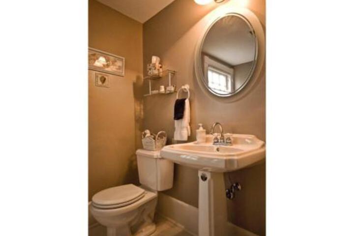 Hawthorn - A Bed & Breakfast - thumb 5