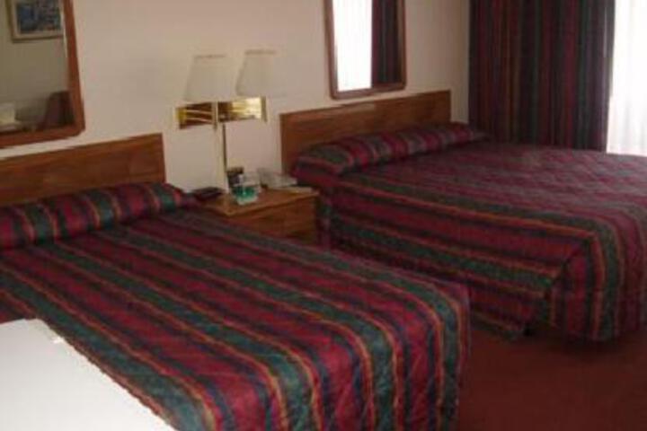 White Oaks Hotel - thumb 1