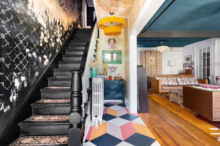 Twin Gables Of Woodstock - thumb 2