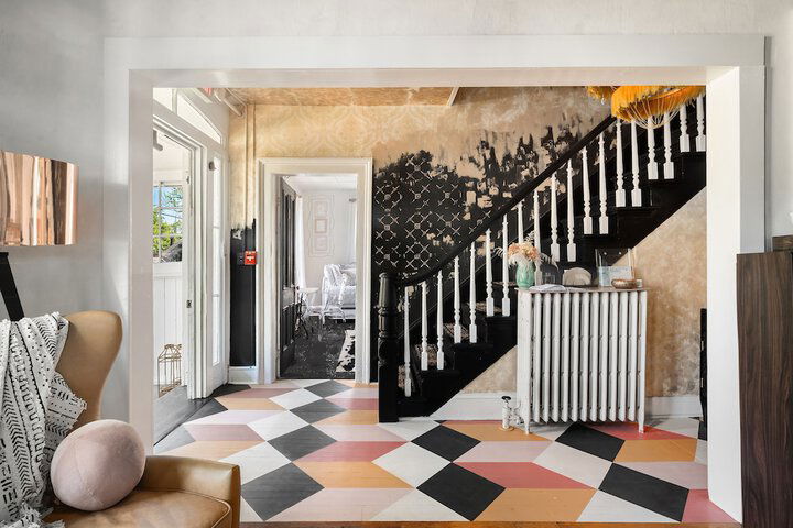 Twin Gables Of Woodstock - thumb 3