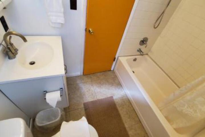 Reverse Creek Lodge - thumb 2