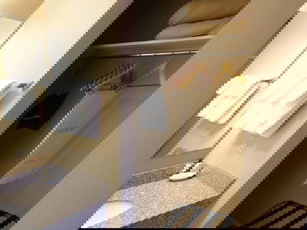 Mill Village Motel - thumb 5