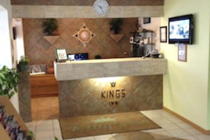King's Inn - thumb 1