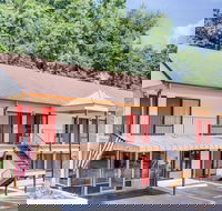 Days Inn by Wyndham Downtown Aiken - Accommodation Los Angeles