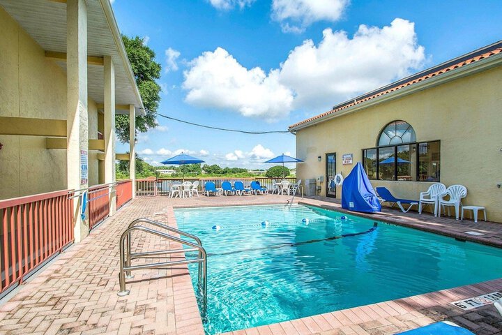 Quality Inn & Suites Mt Dora North - thumb 7