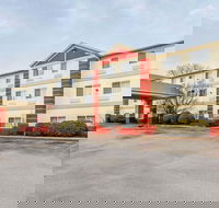 Comfort Inn  Suites East Moline near I-80 - Accommodation Los Angeles