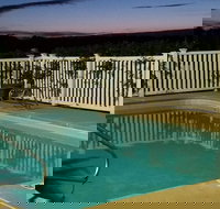 FairBridge Inn  Suites Batavia - Darien Amusement Park - Accommodation Los Angeles