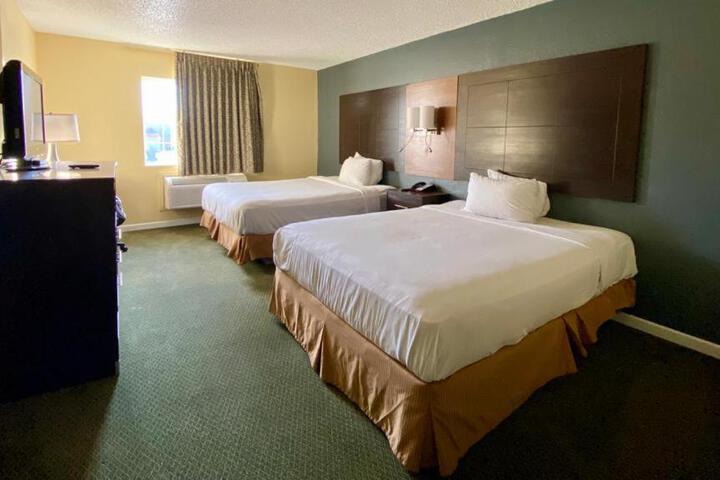 OYO Townhouse Tulsa Airport & Fairgrounds - thumb 6