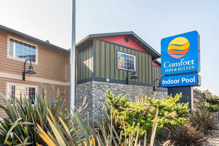 Comfort Inn & Suites Lincoln City - thumb 4