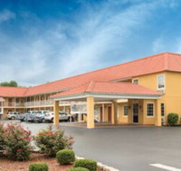 Days Inn by Wyndham Barnwell - Accommodation Los Angeles