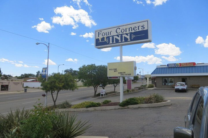 Four Corners Inn - thumb 3