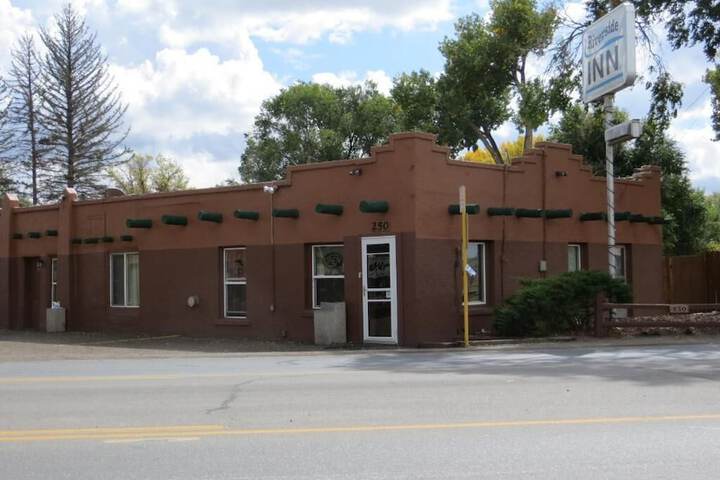 Riverside Inn - thumb 1