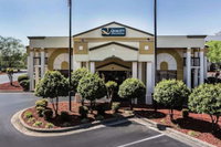 Quality Inn  Suites Mooresville - Lake Norman