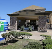 Holiday Inn Express Hotel  Suites Cleveland an IHG Hotel - Accommodation Los Angeles