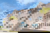 Microtel Inn  Suites by Wyndham Breaux Bridge