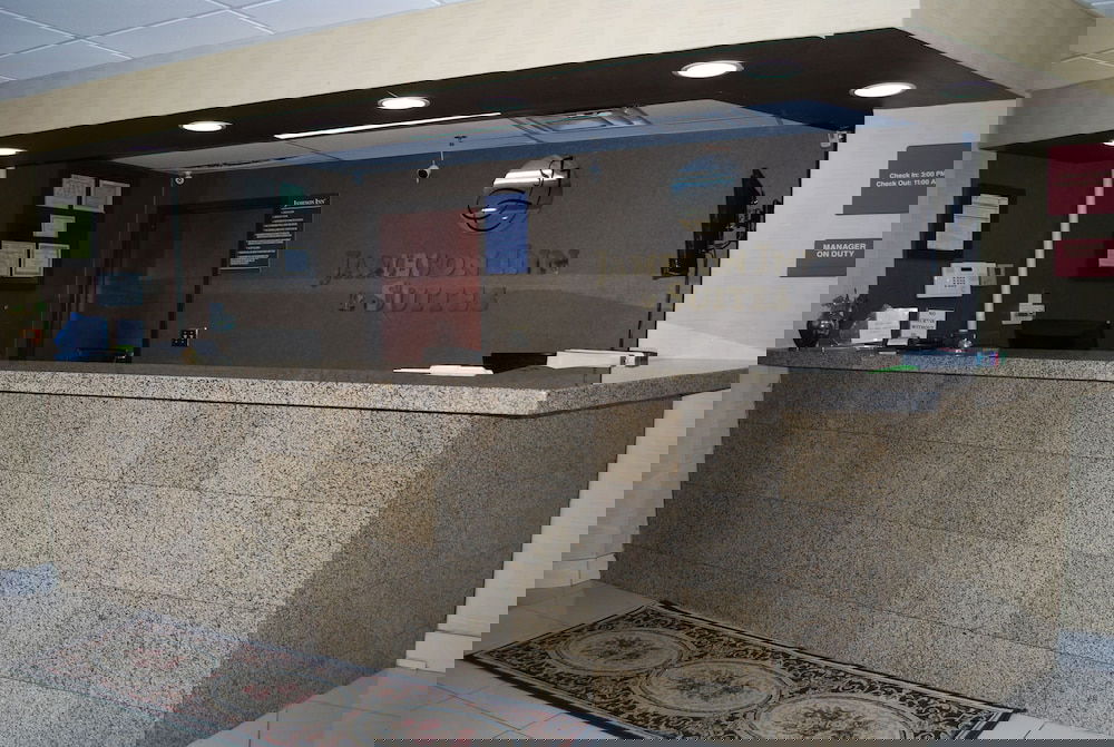 Jameson Inn And Suites Riverdale - thumb 6