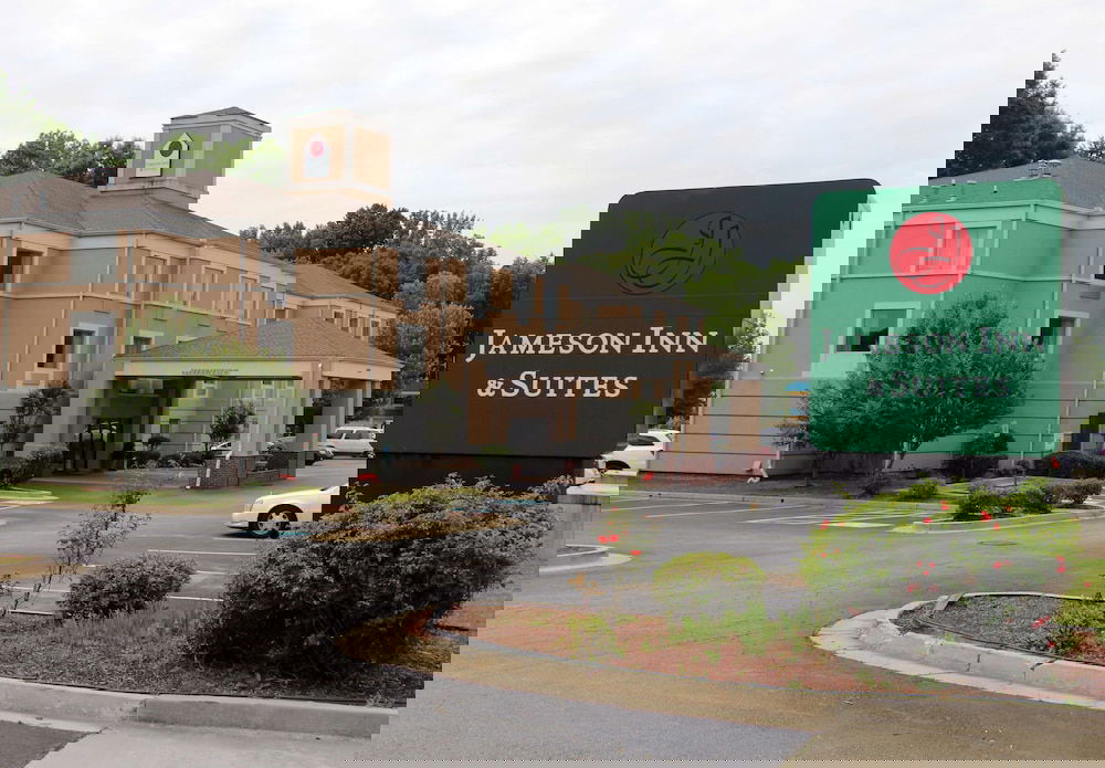 Jameson Inn And Suites Riverdale - thumb 2