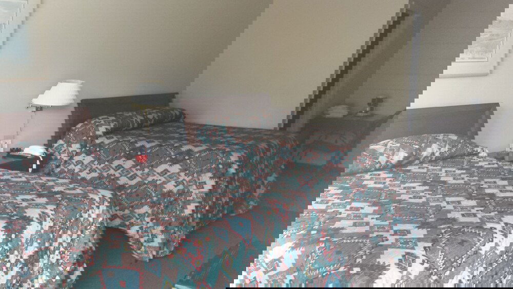 Airport Motor Inn Lounge / Package Store - thumb 3