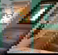 Bowen's by the Bays - Accommodation Los Angeles