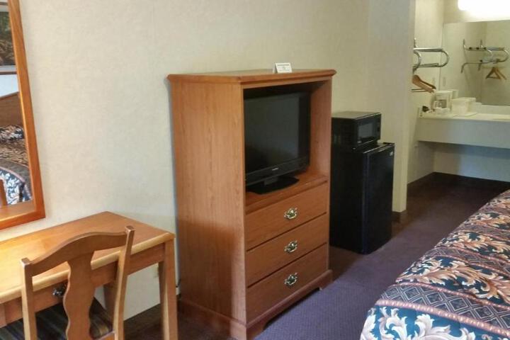 Deerfield Inn - thumb 4