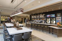 Courtyard by Marriott Holland Downtown