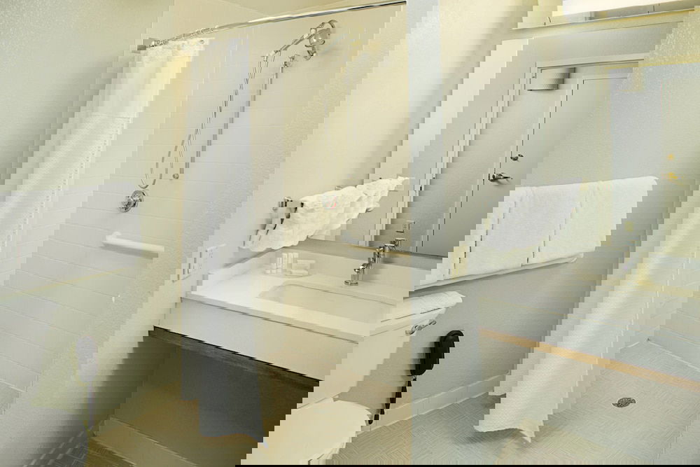 Courtyard By Marriott West Palm Beach Airport - thumb 3