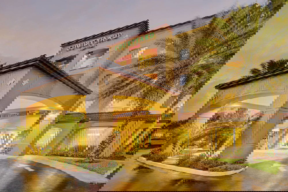 Courtyard By Marriott West Palm Beach Airport - thumb 0