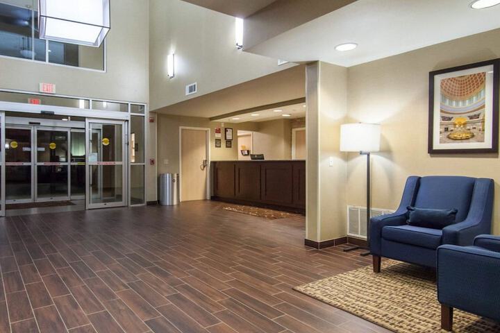 Comfort Suites Central/I-44 - thumb 2